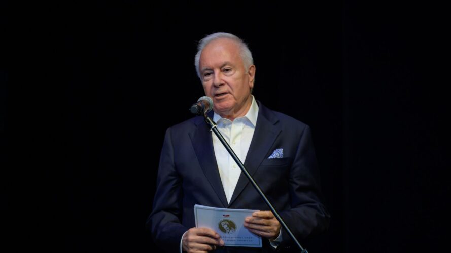 2._Moskova Nâzım Hikmet Kültür ve Sanat Vakfı Başkanı Sayın Ali Galip Savaşır açılış konuşması